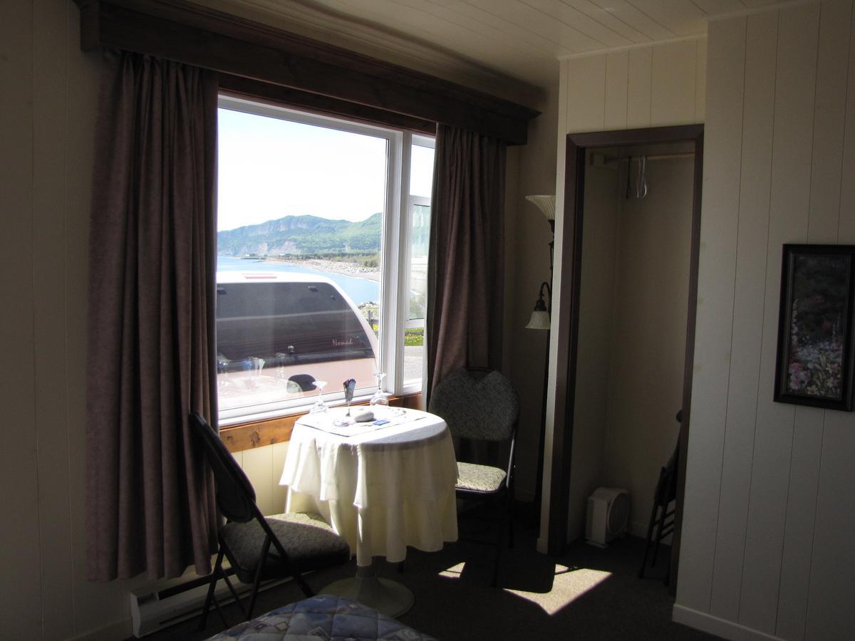 Motel Du Haut Phare Cap-des-Rosiers Rum bild